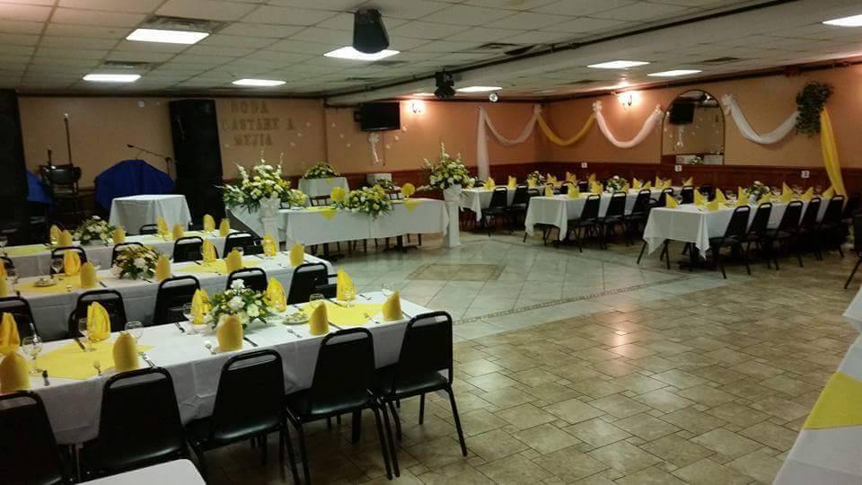 New World Bar & Restaurant | restaurant | 463 Marshall St, Elizabeth, NJ 07206, USA | 9083550333 OR +1 908-355-0333