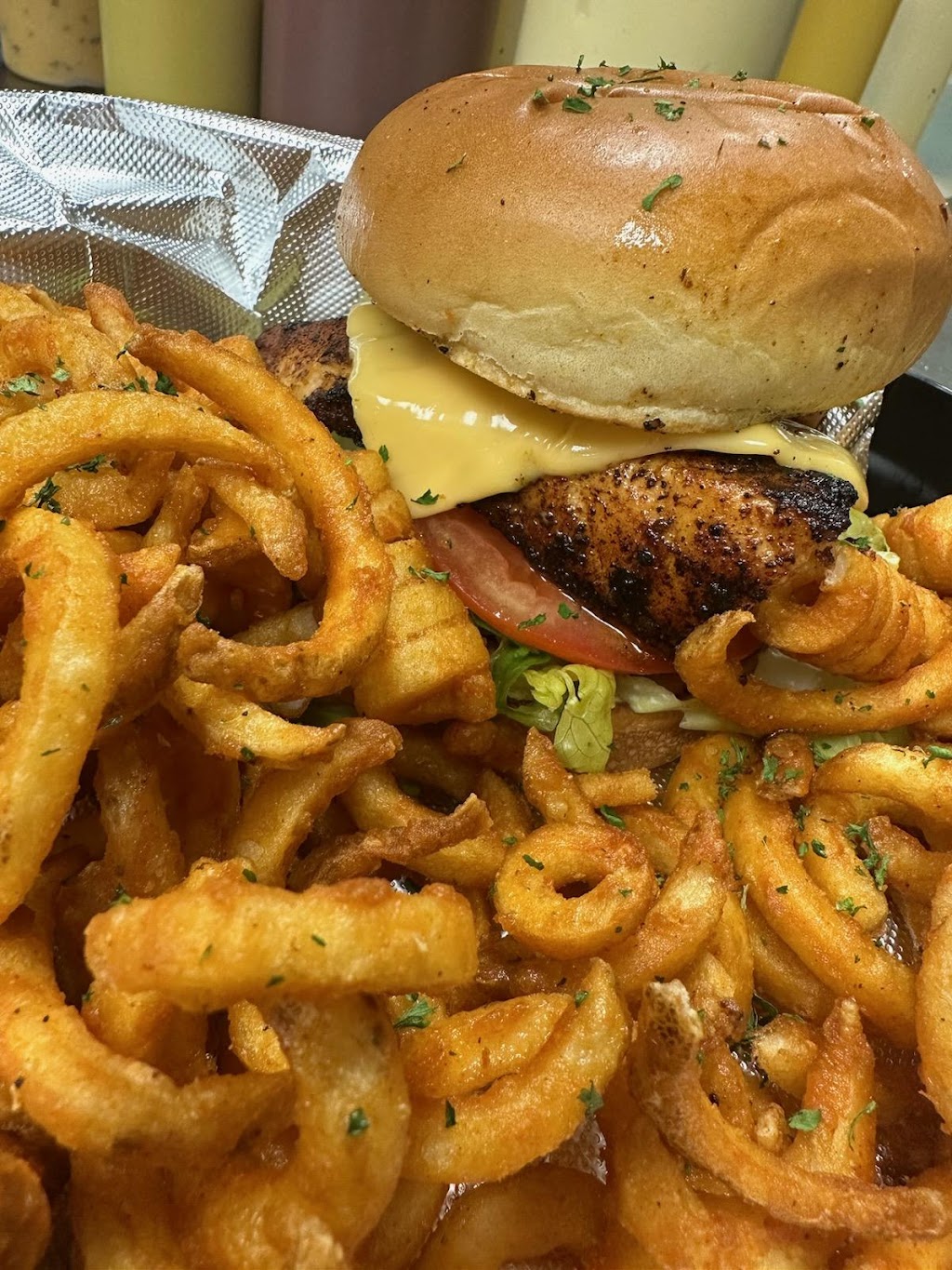 Simply Shae Soul Cafe | restaurant | 1674 Dolton Rd, Calumet City, IL 60409, USA | 7089330792 OR +1 708-933-0792