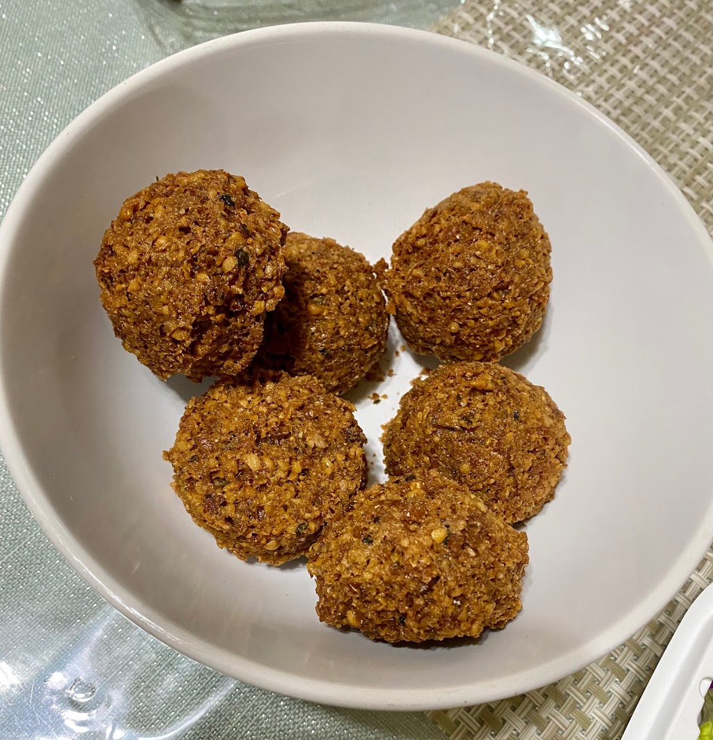 Sinya Mediterranean | restaurant | 3224 N Damen Ave, Chicago, IL 60618, USA | 7738975700 OR +1 773-897-5700