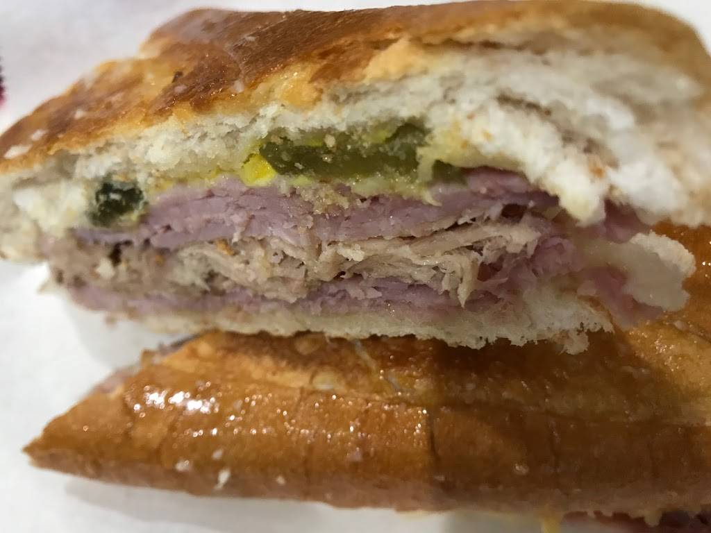 DCuba Restaurant | restaurant | 5653 W Fullerton Ave, Chicago, IL 60639, USA | 7732370900 OR +1 773-237-0900