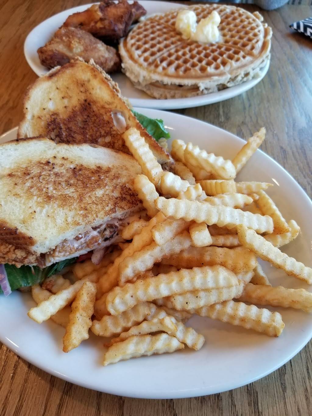 Chicken-n-Waffles | restaurant | 2961 Advantage Way, Sacramento, CA 95834, USA | 9162859039 OR +1 916-285-9039