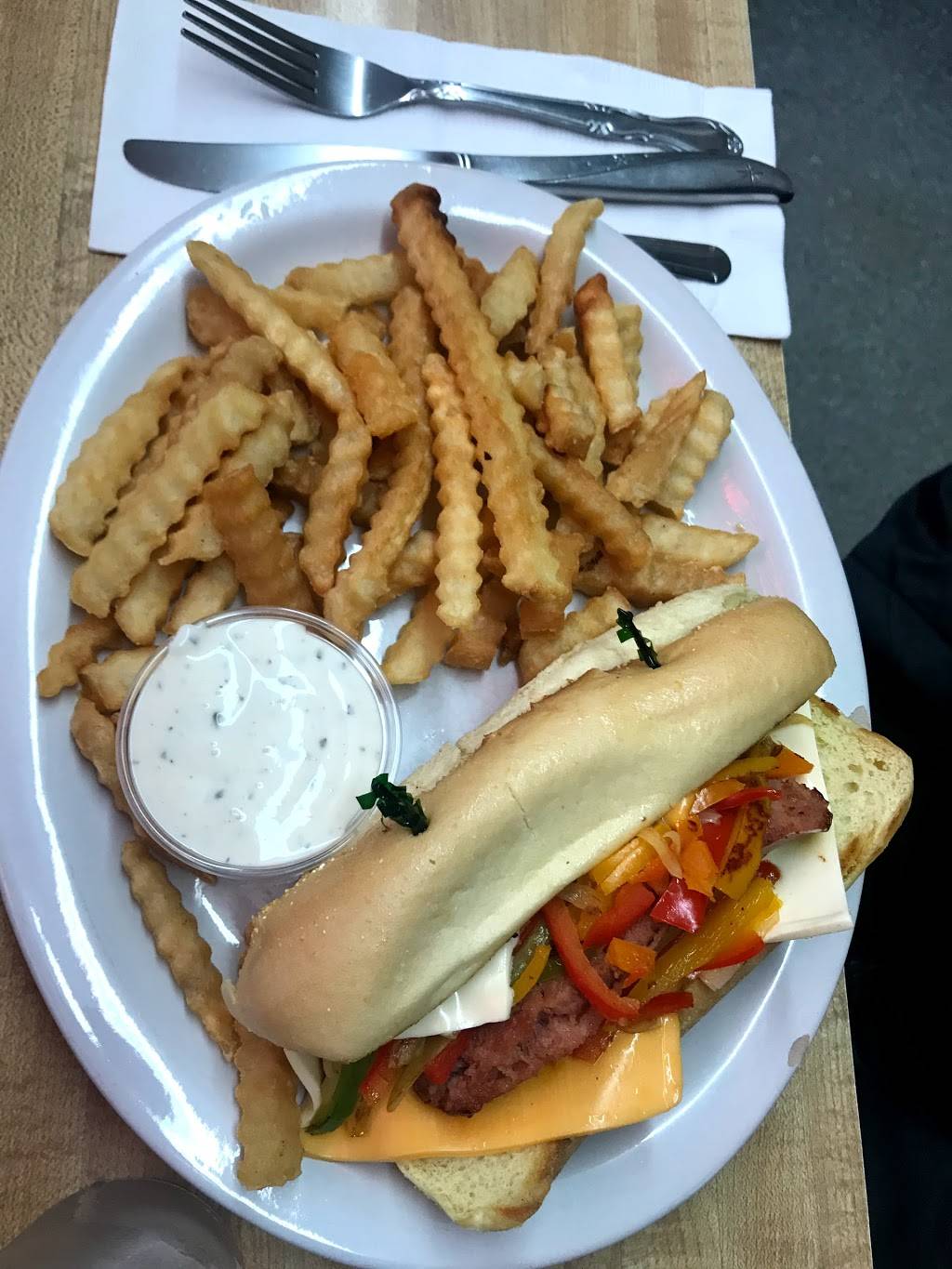 Shirley Mays | restaurant | 36065 Santiam Hwy SE, Albany, OR 97322, USA | 5419289662 OR +1 541-928-9662