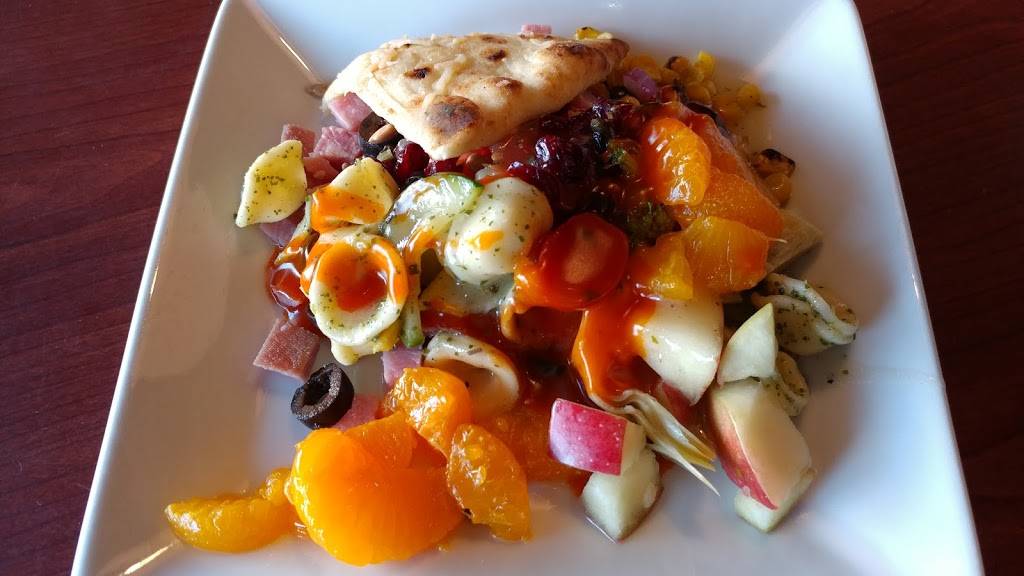 Ruby Tuesday | restaurant | Wrentham Village Premium Outlets, 1 Outlet Blvd #800, Wrentham, MA 02093, USA | 5083845213 OR +1 508-384-5213