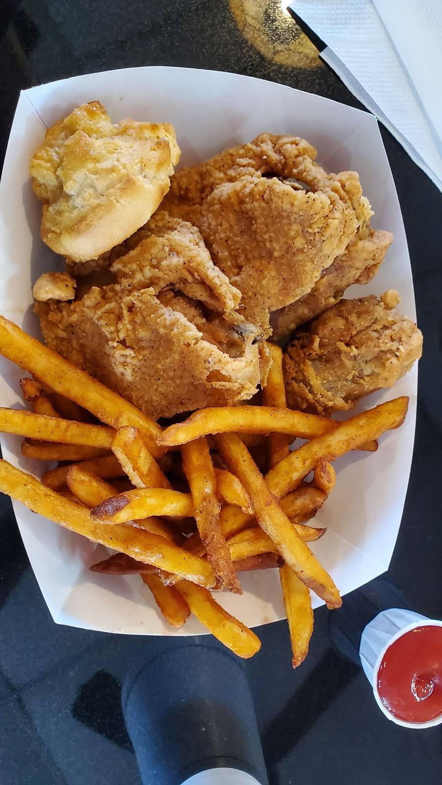 Krispy Krunchy Chicken | restaurant | 4101 N Story Rd, Irving, TX 75038, USA | 9725141178 OR +1 972-514-1178