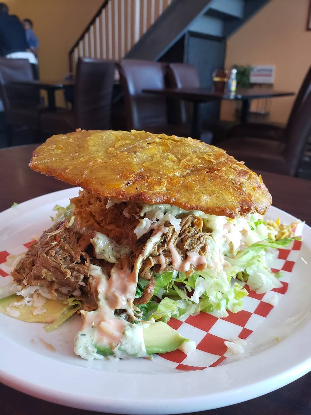 La Bonita | restaurant | 1065 Canadian Pl #109, Mississauga, ON L4W 0C2, Canada | 9052320915 OR +1 905-232-0915