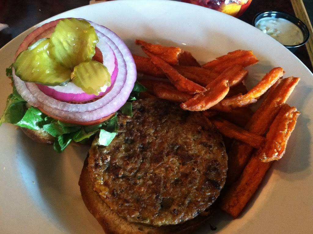 FuNuGyz | restaurant | 17904 Cottonwood Dr, Parker, CO 80134, USA | 3036995999 OR +1 303-699-5999