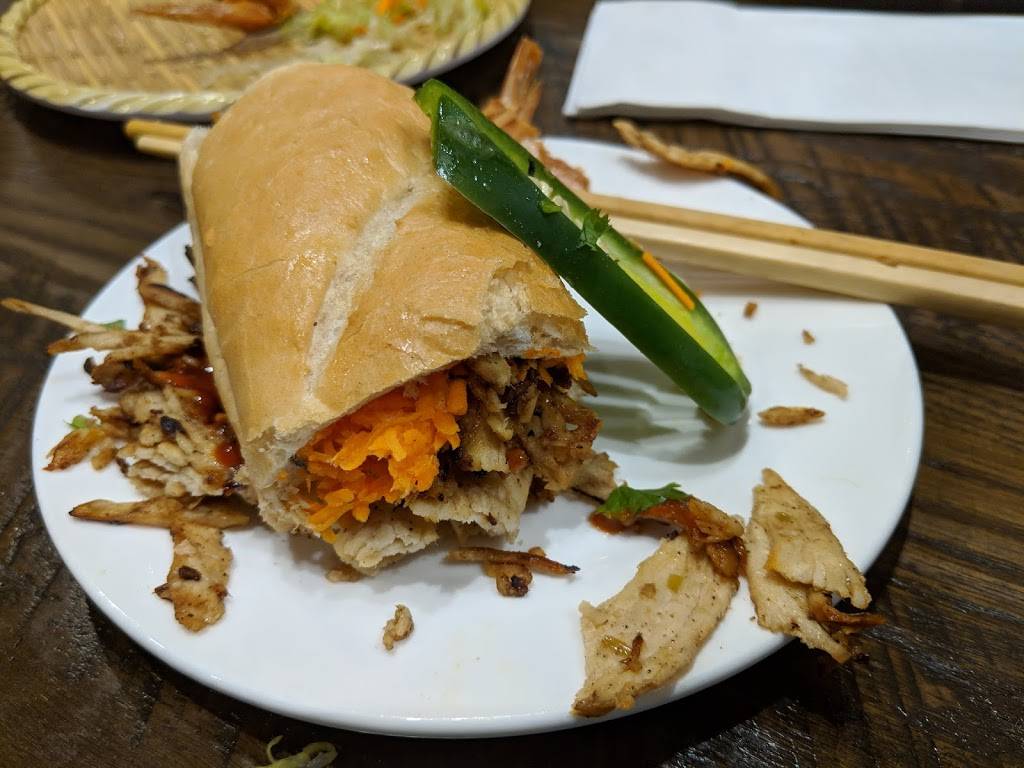 Madame Pho | restaurant | 7410 118th Ave, Kenosha, WI 53142, USA | 2629999669 OR +1 262-999-9669