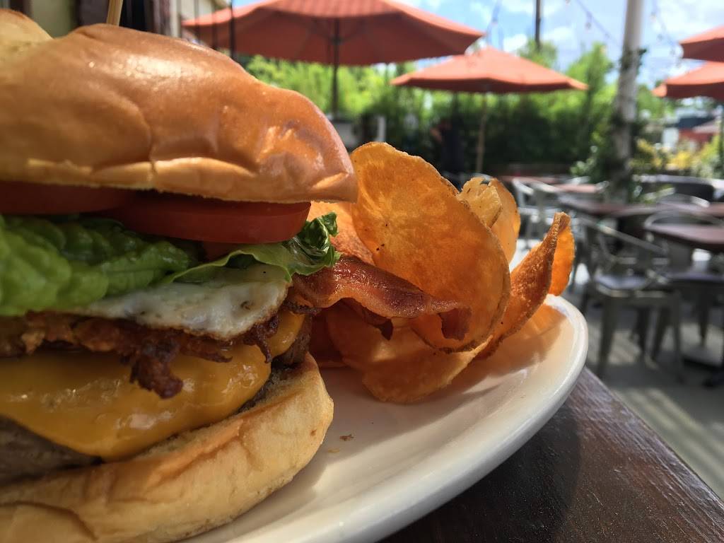 The Barking Pig | restaurant | 2307 Ella Blvd, Houston, TX 77008, USA | 7137019150 OR +1 713-701-9150