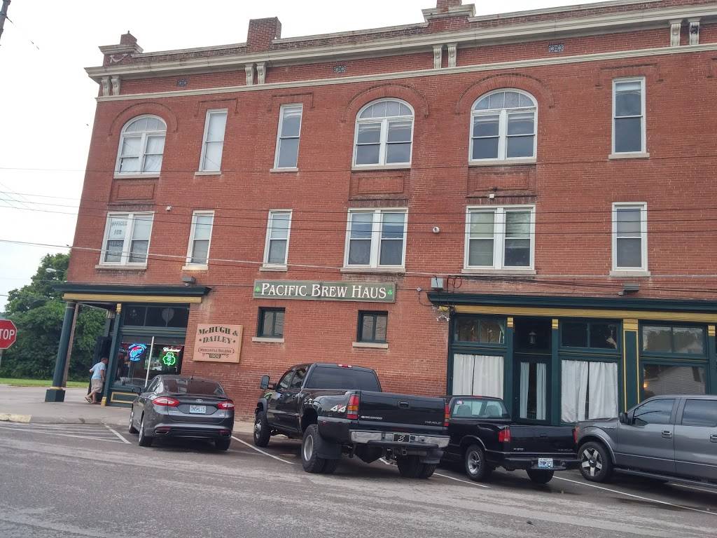 Pacific Brew Haus | restaurant | 220 S 1st St, Pacific, MO 63069, USA | 6362572650 OR +1 636-257-2650