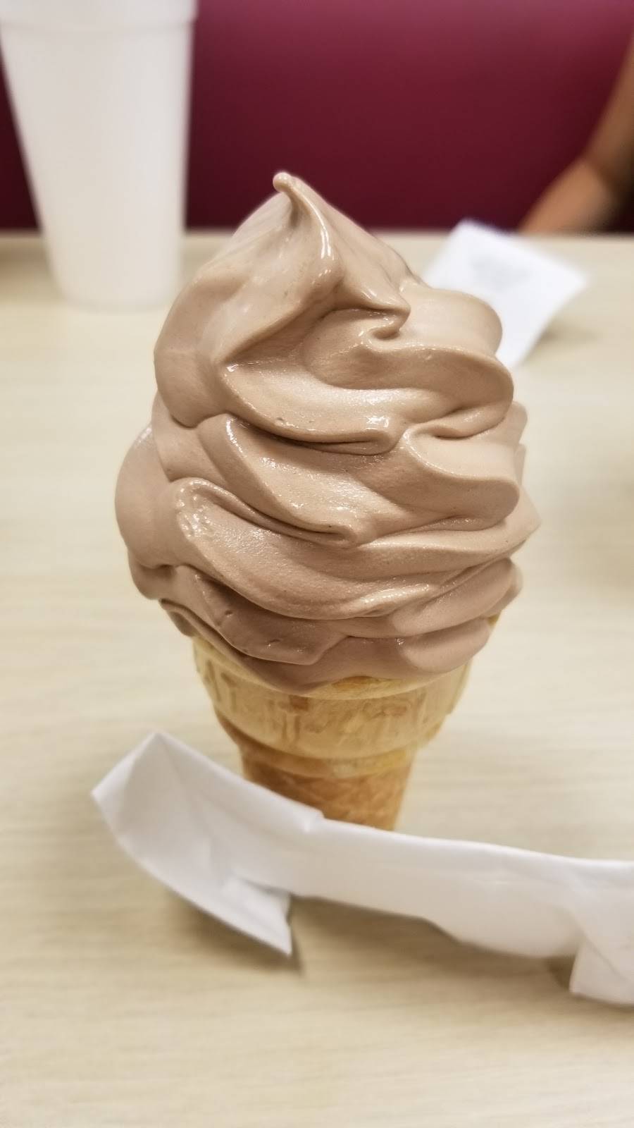 Frosty Fast & Fresh | restaurant | 3400 Chester Ave, Bakersfield, CA 93301, USA | 6613234692 OR +1 661-323-4692