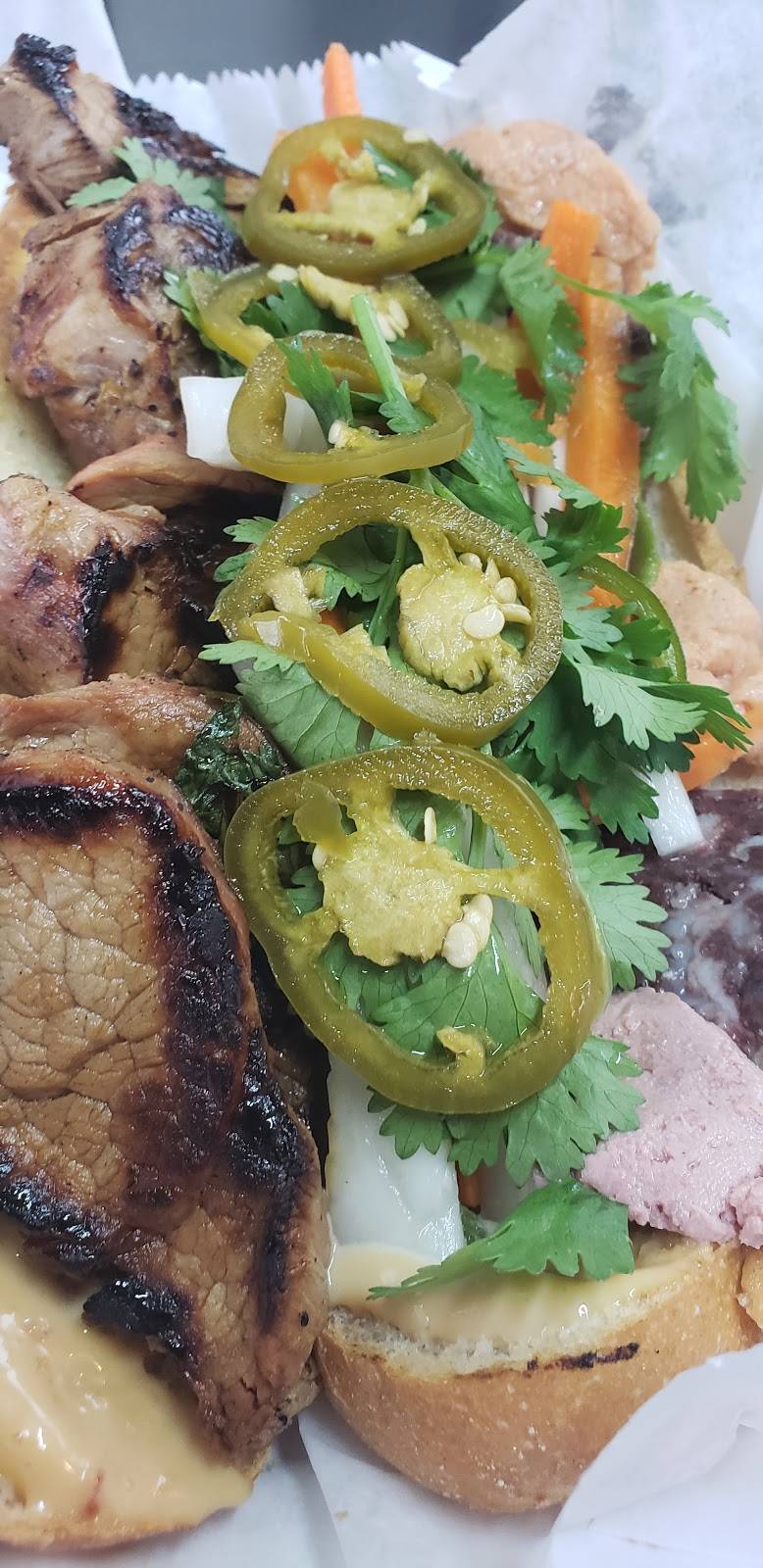 The 106 Sandwich Pub | restaurant | 14971 Spotswood Trail #2, Ruckersville, VA 22968, USA | 4344097547 OR +1 434-409-7547