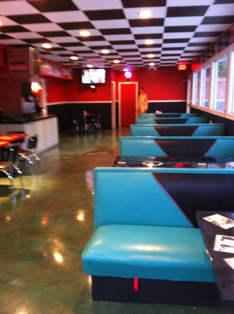 Frosto Drive Inn | restaurant | 228 N Ave G, Crowley, LA 70526, USA | 3377830917 OR +1 337-783-0917