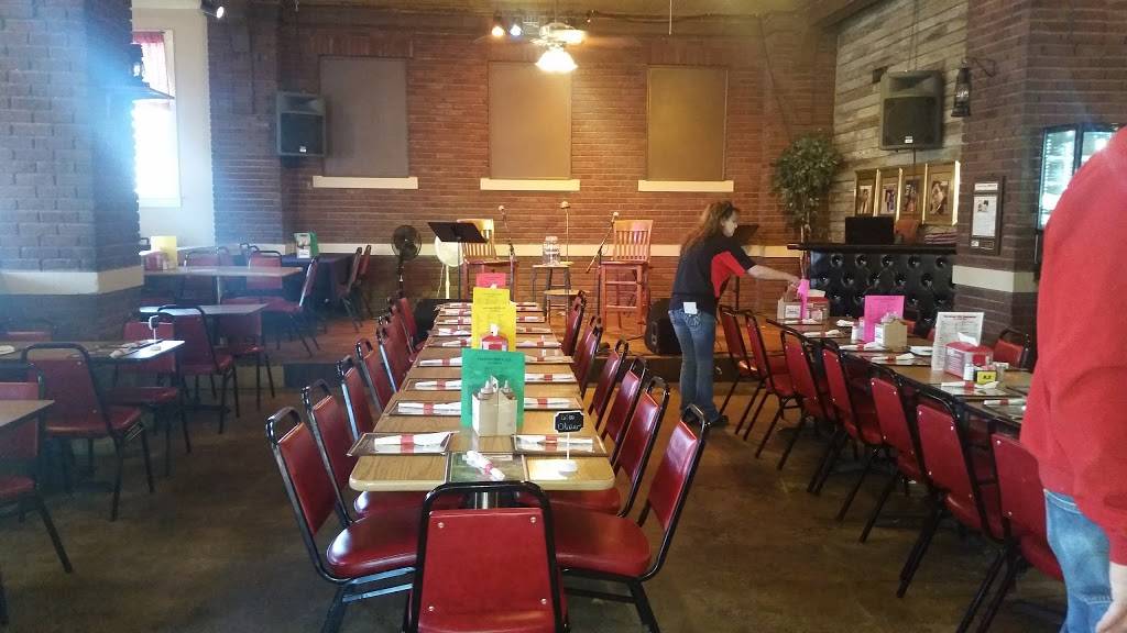 Fox Creek BBQ | restaurant | 129 Lawrence St, Batesville, AR 72501, USA | 8706980034 OR +1 870-698-0034