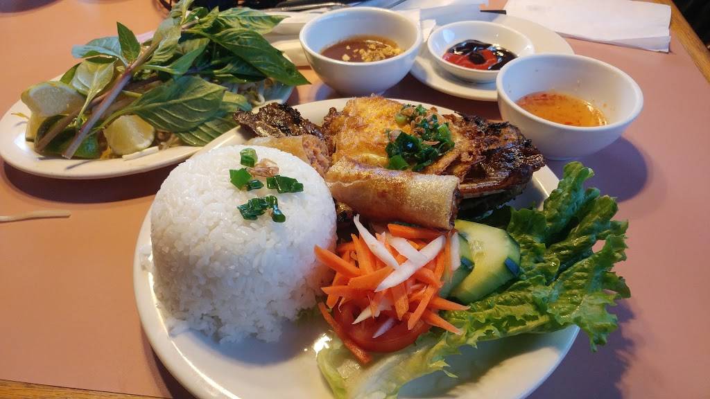 Pho 777 | restaurant | 562 S Chambers Rd, Aurora, CO 80017, USA | 3033692220 OR +1 303-369-2220