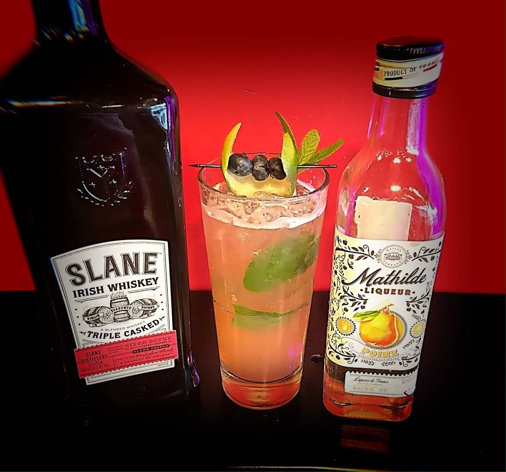 Diggins Irish Pub | restaurant | 3021 Grass Valley Hwy, Auburn, CA 95602, USA | 5305372800 OR +1 530-537-2800