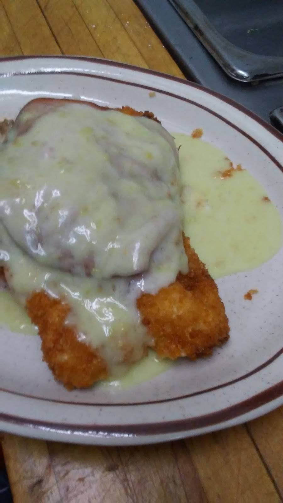 Sportmans Bar & Grill | restaurant | 376 Warren Rd, Coldwater, MI 49036, USA | 5172385730 OR +1 517-238-5730