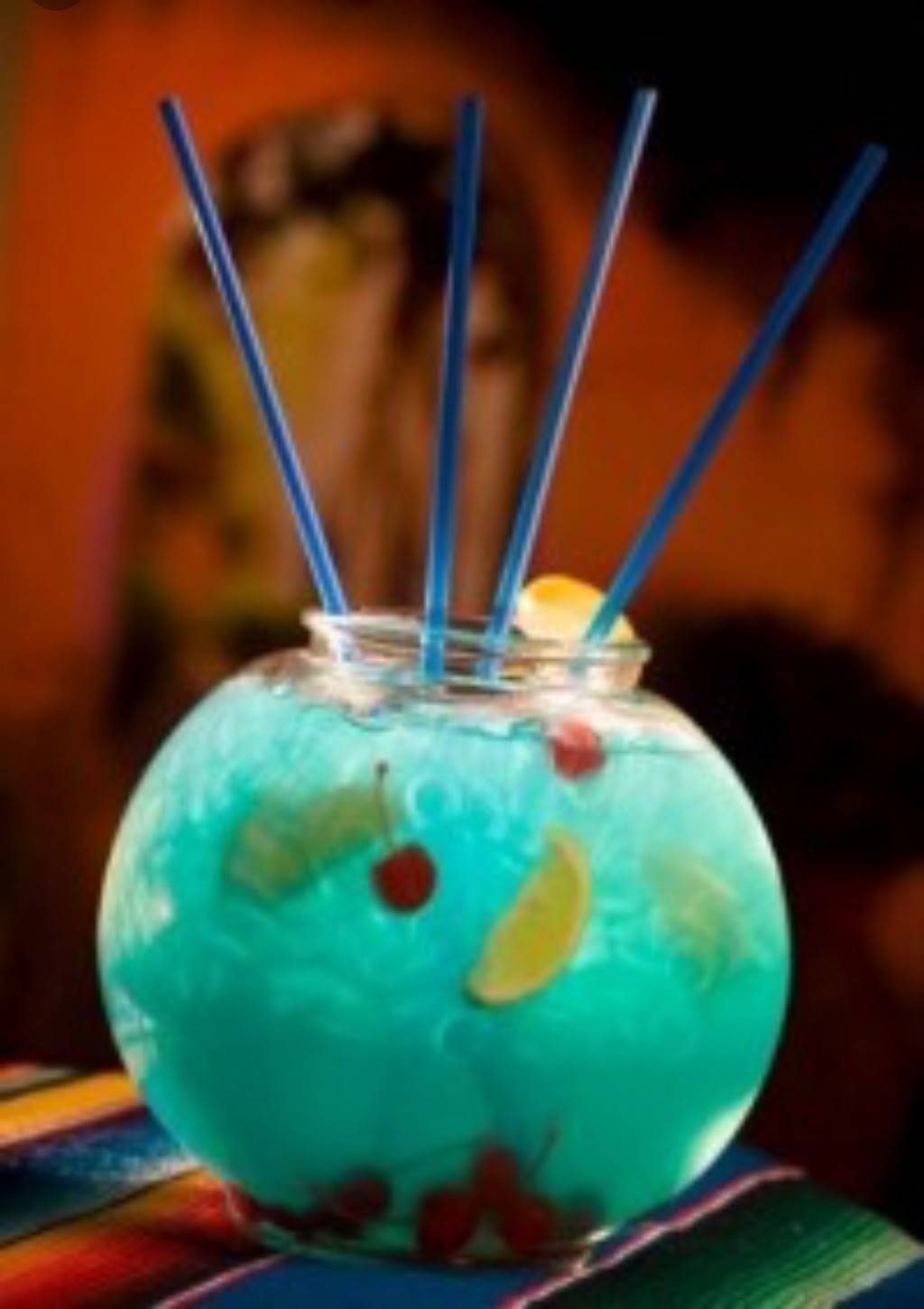 BLUE FINN BAR & GRILL | restaurant | 13330 E 10 Mile Rd, Warren, MI 48089, USA | 5867559110 OR +1 586-755-9110