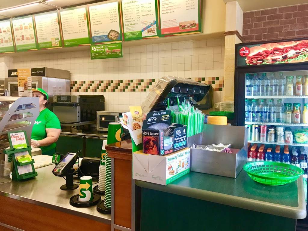 Subway | restaurant | 8420 Katy Fwy, Houston, TX 77024, USA | 7134677722 OR +1 713-467-7722