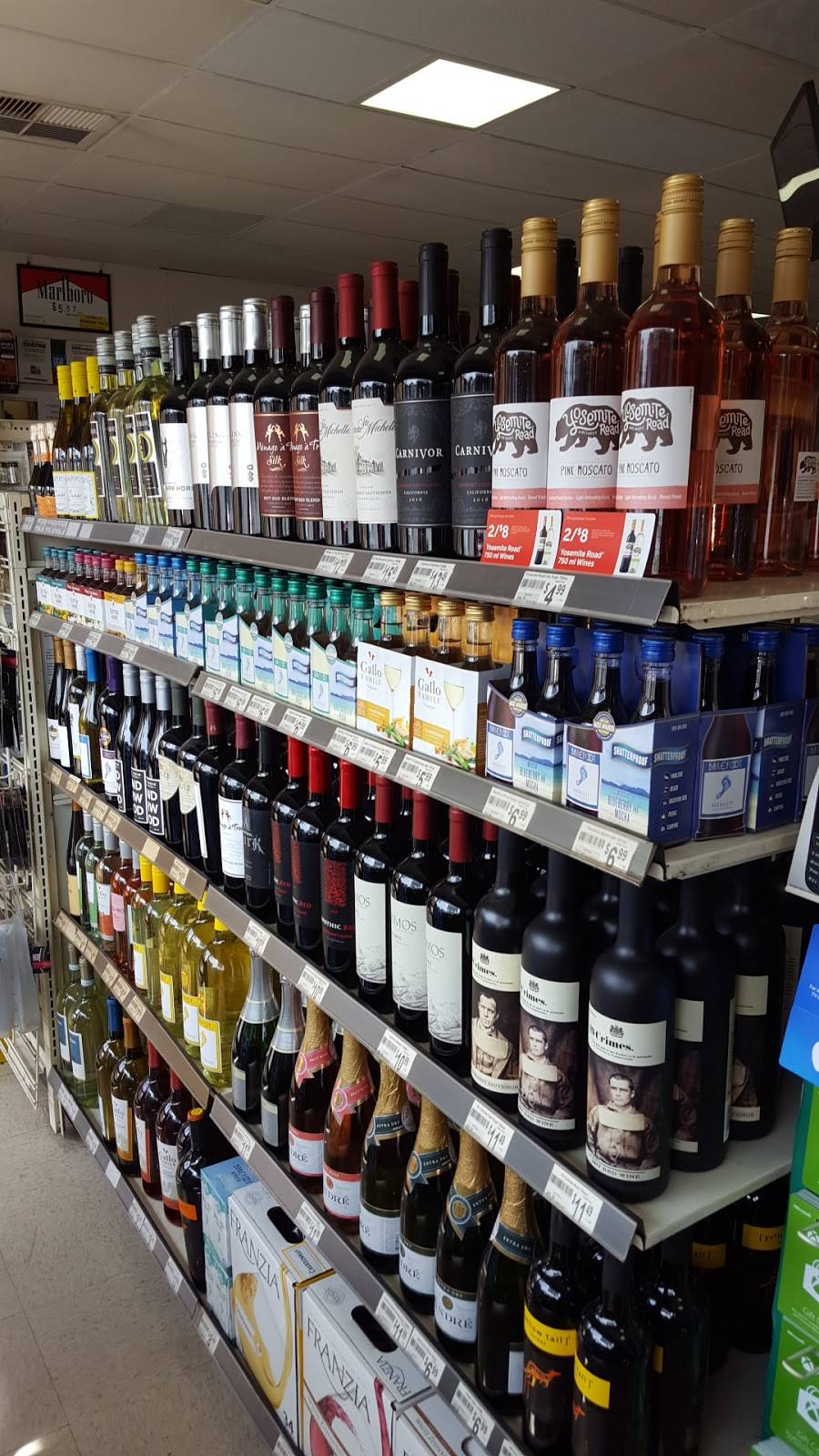 7-Eleven | bakery | 102 W Kaufman St, Rockwall, TX 75087, USA | 9727716192 OR +1 972-771-6192