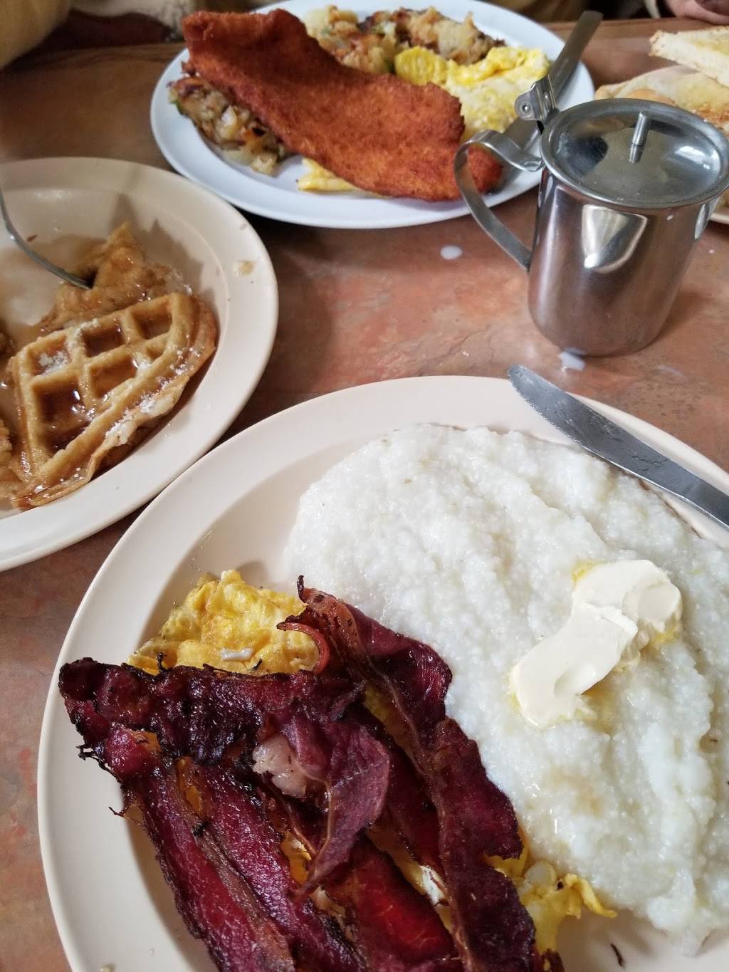 Ace Diner | restaurant | 5517 Lancaster Ave, Philadelphia, PA 19131, USA | 2158777157 OR +1 215-877-7157