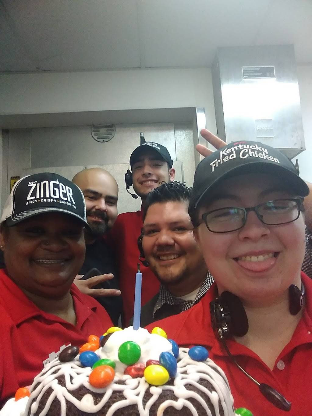 Long John Silvers | restaurant | 155 Marketplace Ave, San Diego, CA 92113, USA | 6192621915 OR +1 619-262-1915