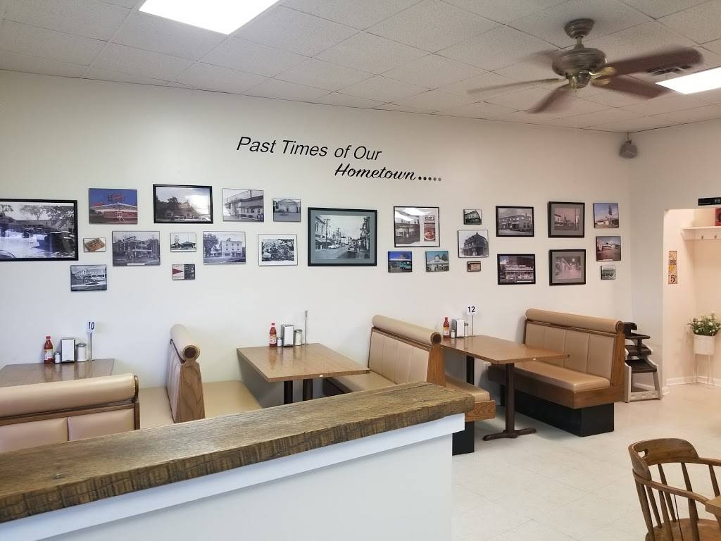 Our Hometown Diner | restaurant | 107 Water St, Front Royal, VA 22630, USA | 5405519948 OR +1 540-551-9948