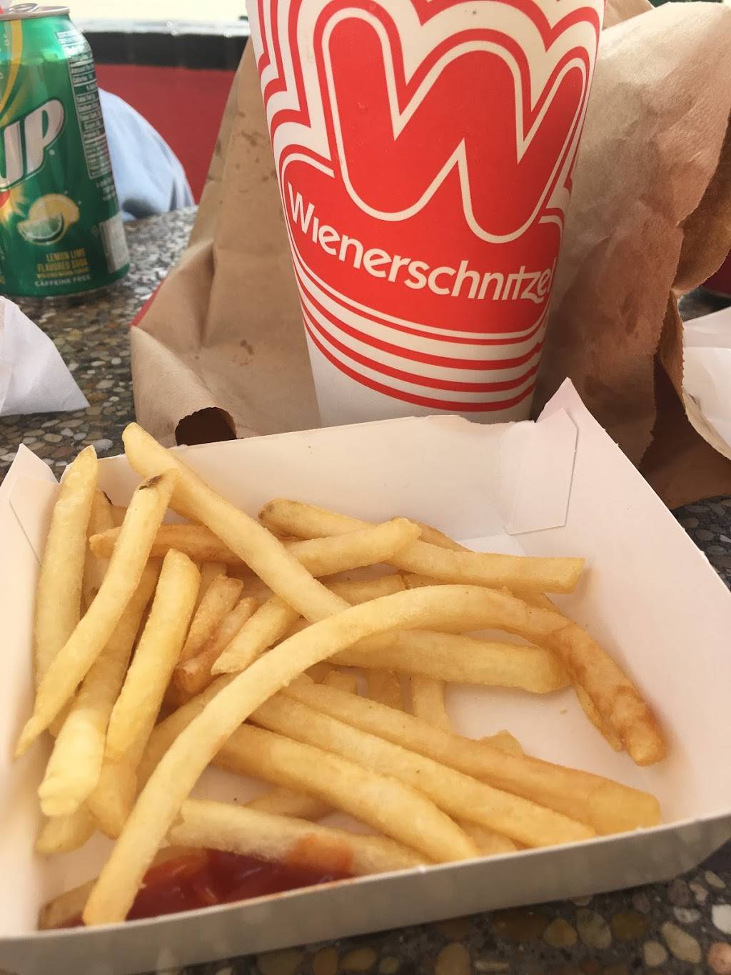 Wienerschnitzel | restaurant | 3619 W Olympic Blvd, Los Angeles, CA 90019, USA | 3237348714 OR +1 323-734-8714