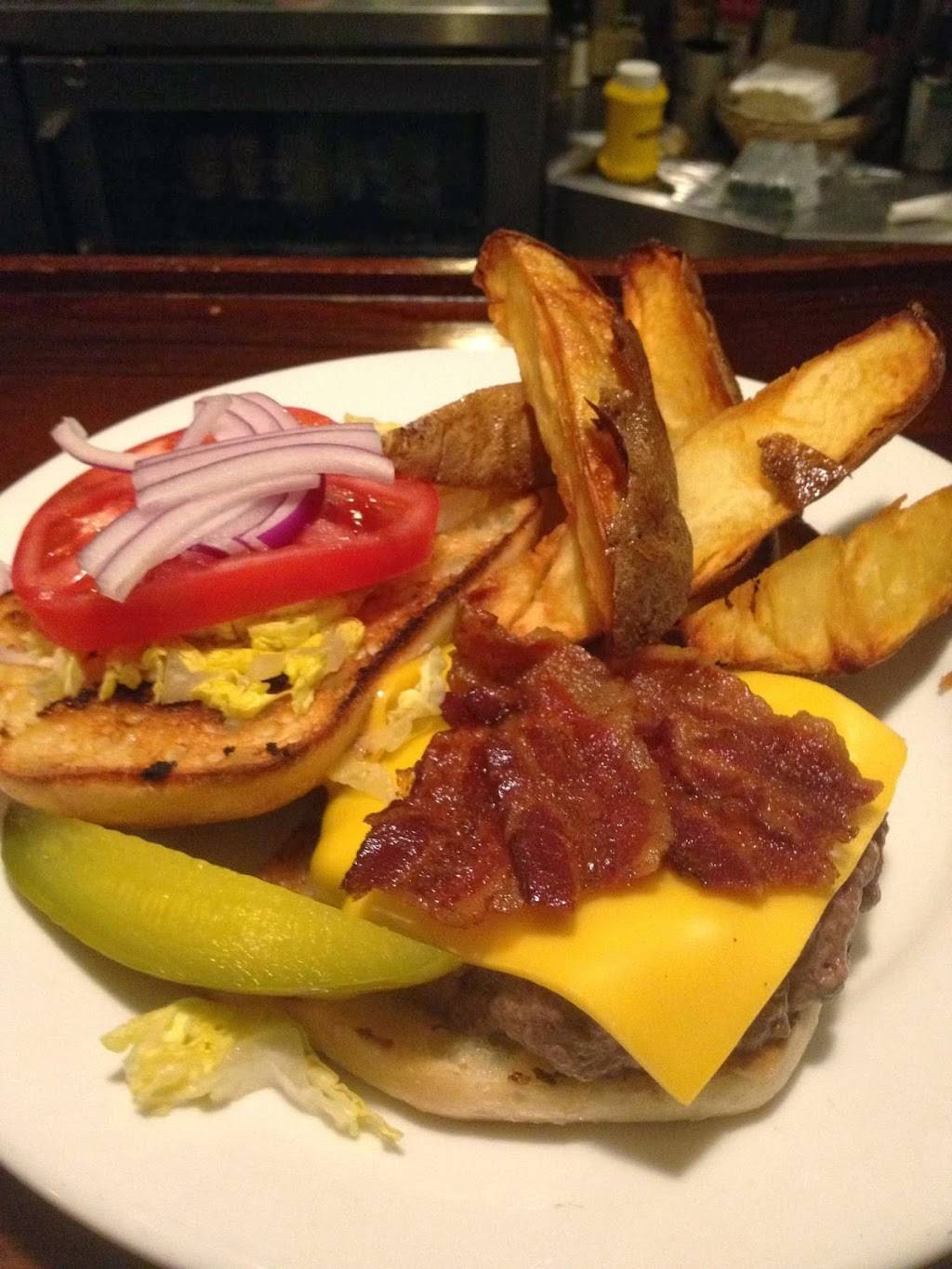 Bayside Pavilion | restaurant | 15 Georgia Shore Rd, St Albans City, VT 05478, USA | 8025240909 OR +1 802-524-0909