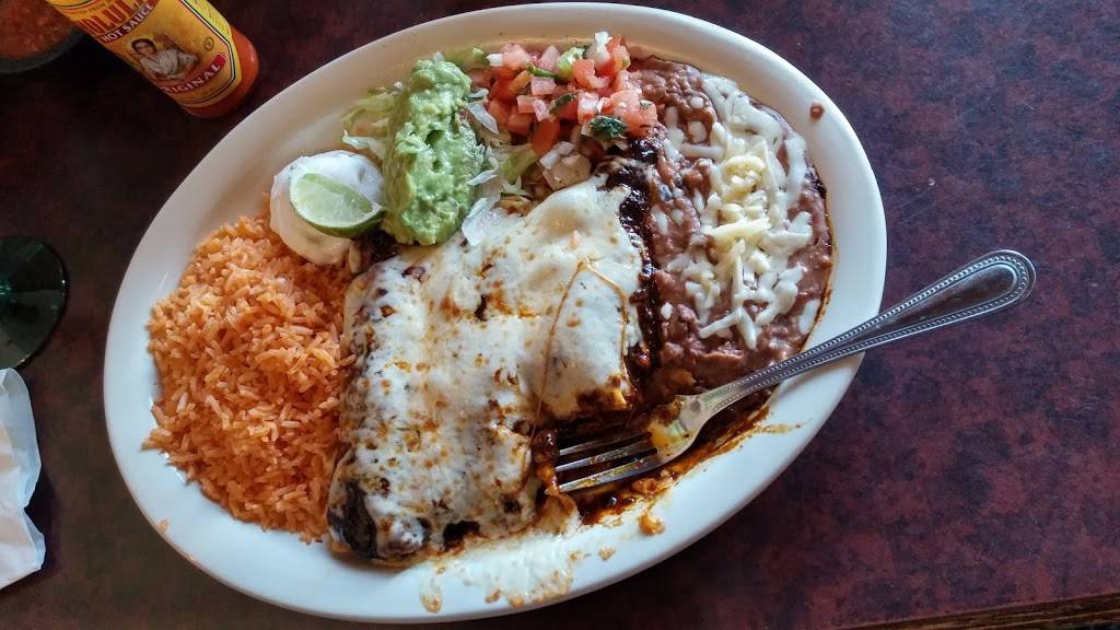 Tellos Grill & Cafe | restaurant | 200 W Grand Ave, Port Washington, WI 53074, USA | 2622681133 OR +1 262-268-1133