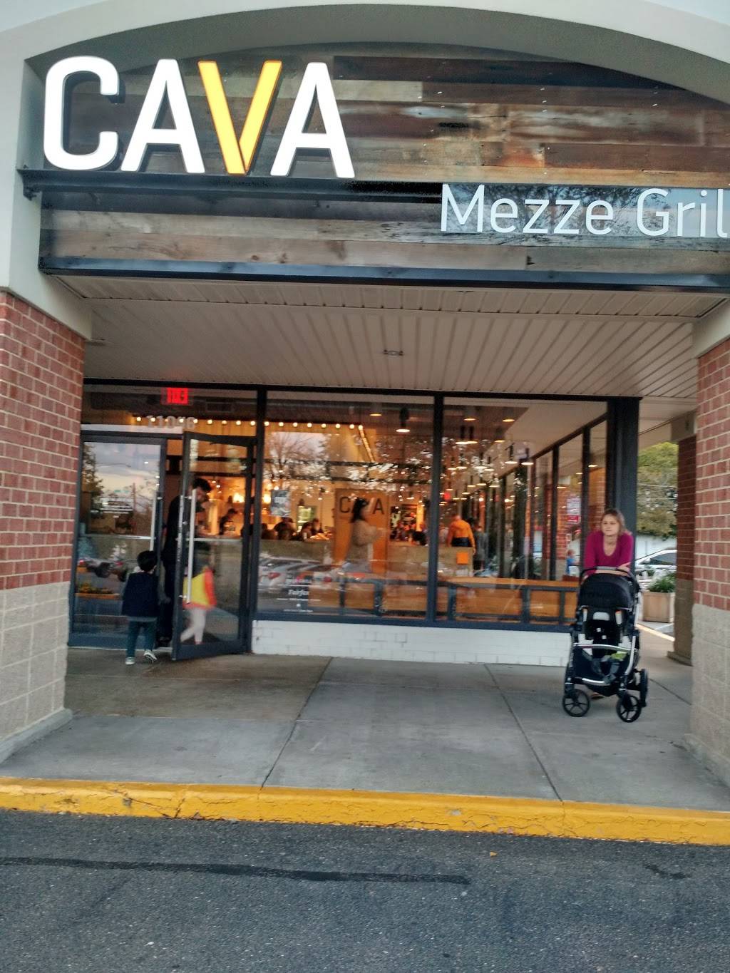CAVA | restaurant | Kamp Washington Center, 11046 Lee Hwy, Fairfax, VA 22030, USA | 7039553825 OR +1 703-955-3825