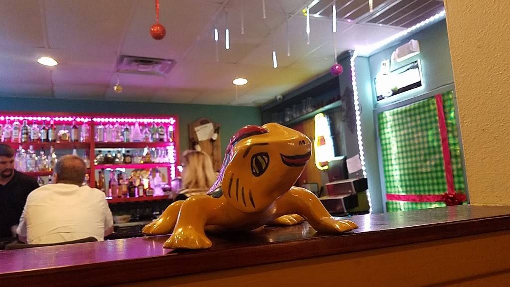 Las Fontanas Mexican Kitchen | restaurant | 1551 N Walnut Ave, New Braunfels, TX 78130, USA | 8306263310 OR +1 830-626-3310