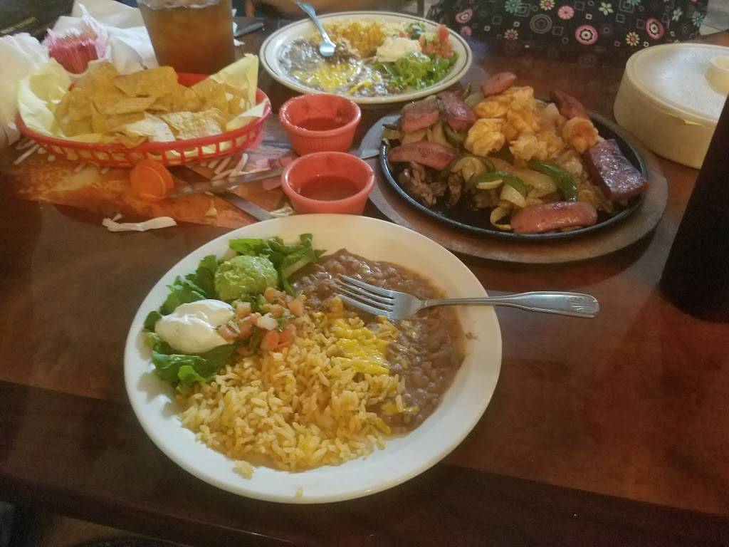 Punta del Cielo Tex-Mex & SeaFood Restaurante | restaurant | 1500 S Washington St, Kaufman, TX 75142, USA | 4694101854 OR +1 469-410-1854