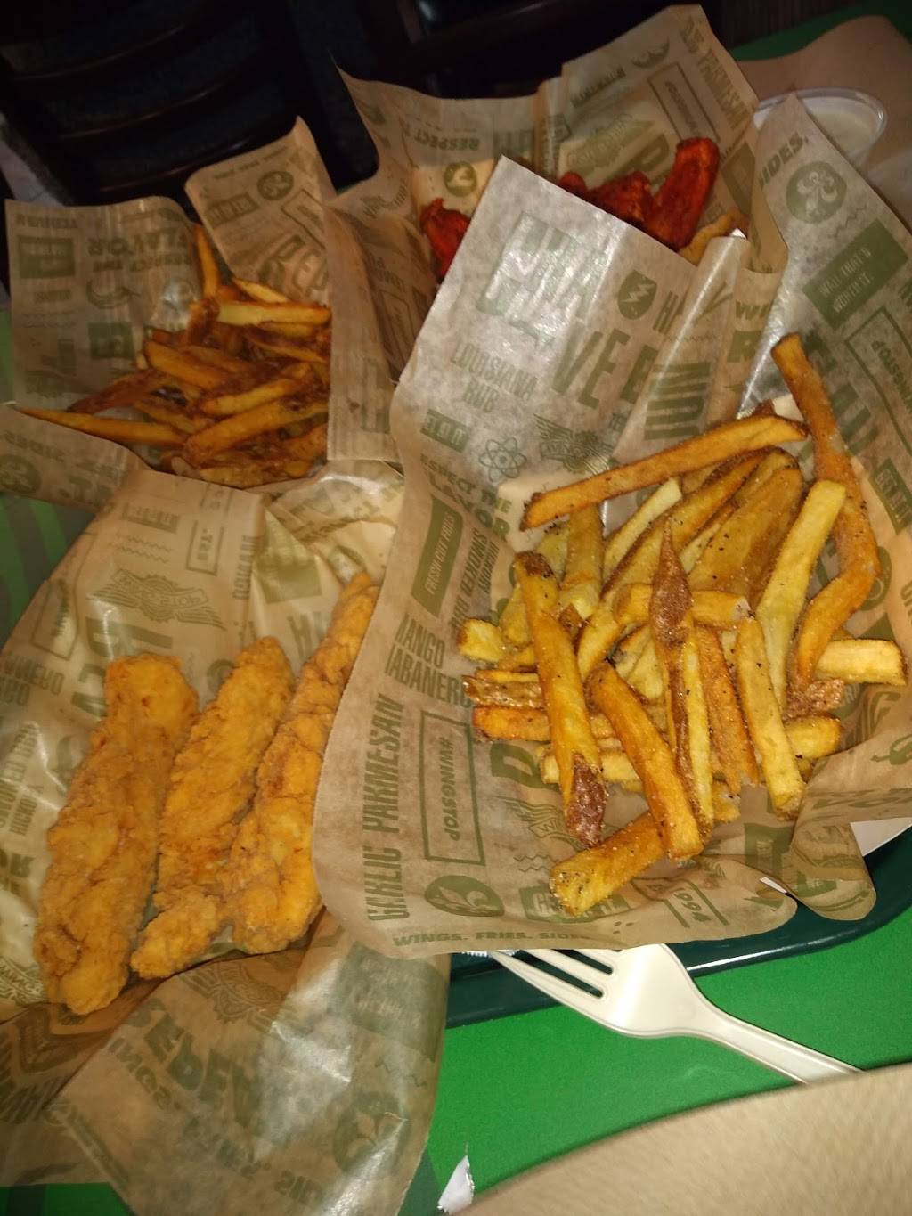 Wingstop | restaurant | 581 Second St, Manchester, NH 03102, USA | 6039453173 OR +1 603-945-3173