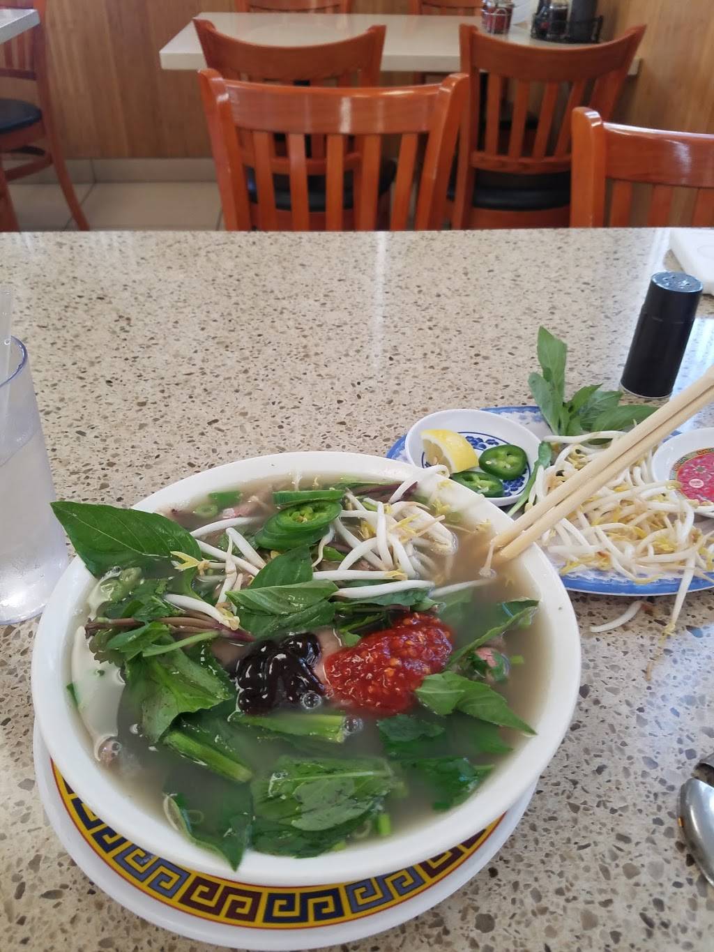 Pho 97 One | restaurant | 98-1277 Kaahumanu St, Aiea, HI 96701, USA | 8088400054 OR +1 808-840-0054