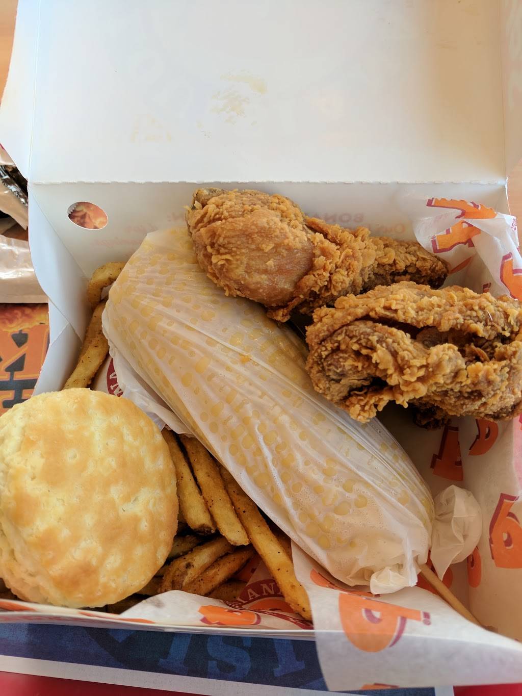 Popeyes Louisiana Kitchen | restaurant | 7 Passaic Ave, Harrison, NJ 07029, USA | 9734824435 OR +1 973-482-4435