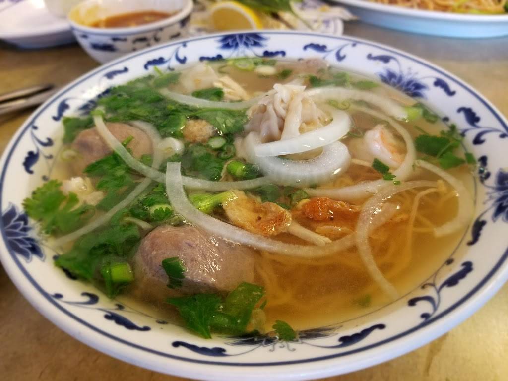 Noodle House | restaurant | 1022 N Davis Rd, Salinas, CA 93907, USA | 8317584071 OR +1 831-758-4071