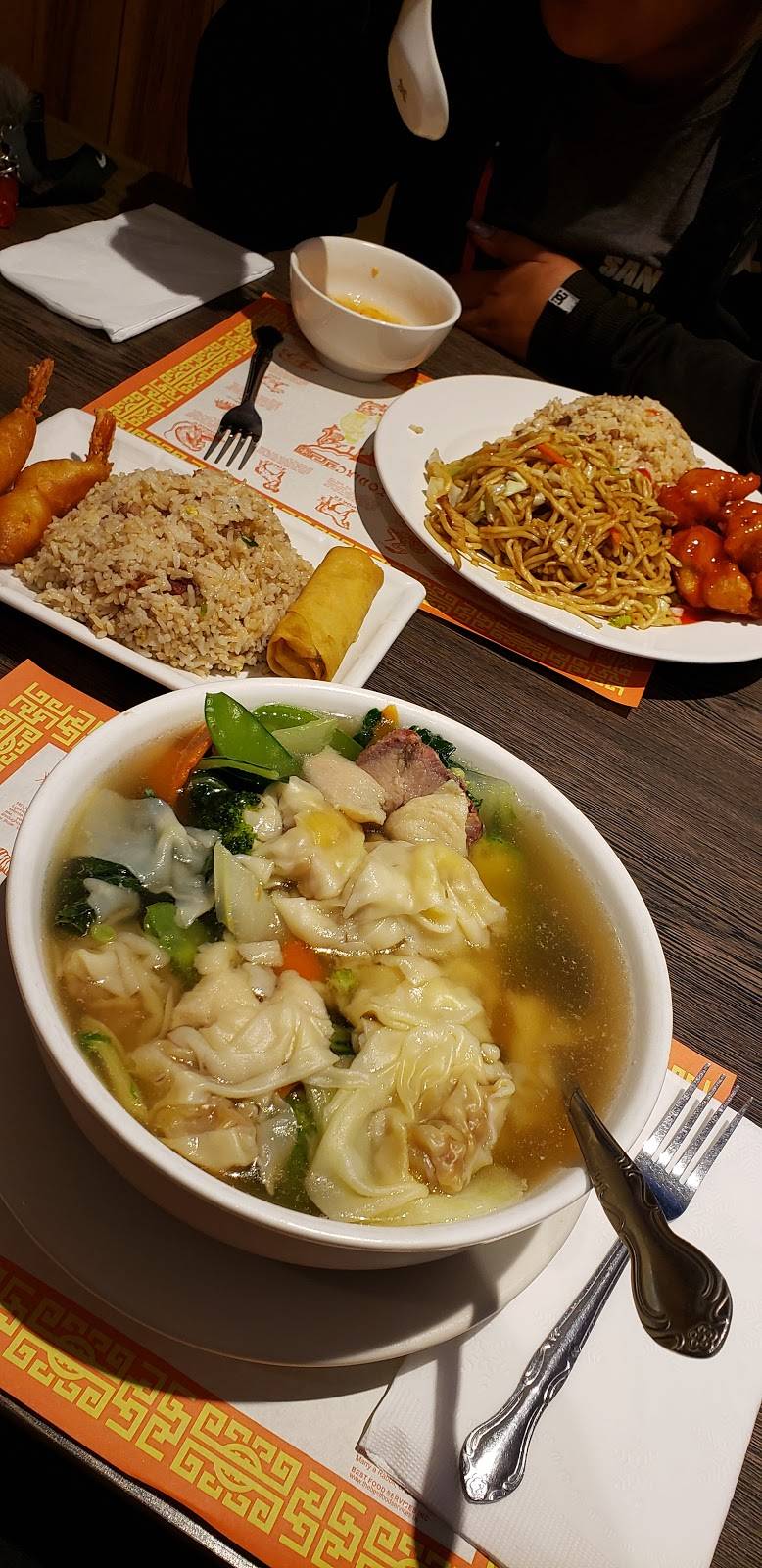 New China Restaurant | restaurant | 1021 Cecil Ave, Delano, CA 93215, USA | 6617252602 OR +1 661-725-2602