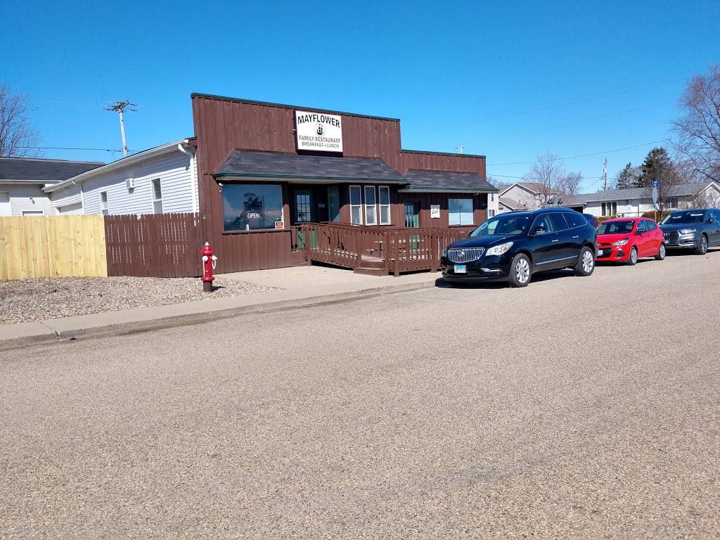Mayflower Family Restaurant | restaurant | 211 N 1st St, Dunlap, IL 61525, USA | 3092437770 OR +1 309-243-7770