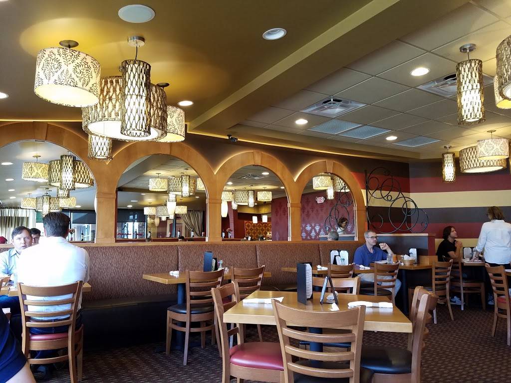 Aladdins Eatery Hyde Park | restaurant | 3664 Edwards Rd, Cincinnati, OH 45208, USA | 5138718333 OR +1 513-871-8333