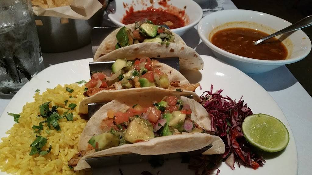 Cyclone Anayas Mexican Kitchen | restaurant | 20 Waterway Ave #120, The Woodlands, TX 77380, USA | 2814195771 OR +1 281-419-5771