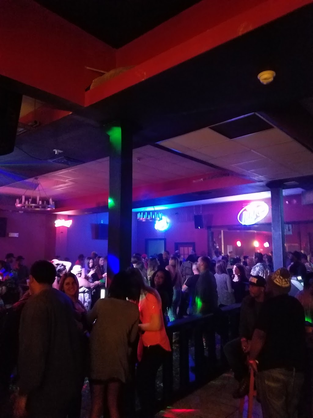 Ali Baba Lounge | restaurant | 219 S Main St, Wilkes-Barre, PA 18701, USA | 5708291403 OR +1 570-829-1403