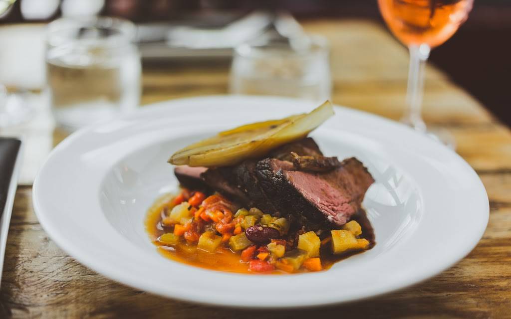 Restaurant Bâtiment B | restaurant | 940 Place Ile des Moulins, Terrebonne, QC J6W 4N7, Canada | 4509643939 OR +1 450-964-3939