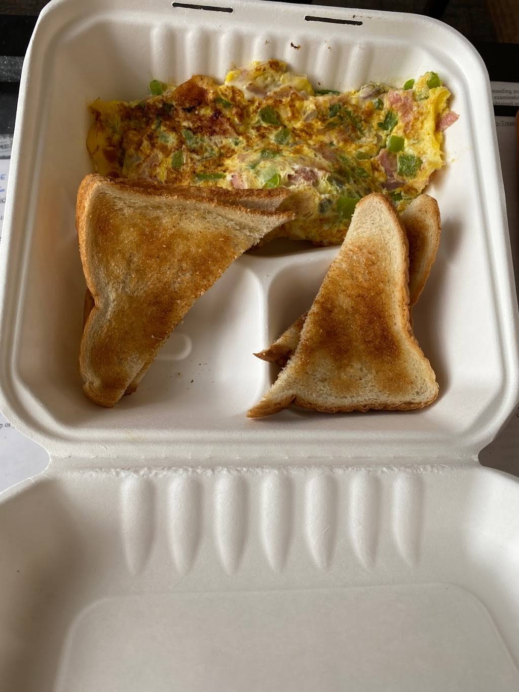 Corner Cafe Newton | restaurant | 321 Washington St, Newton, MA 02458, USA | 6175644828 OR +1 617-564-4828