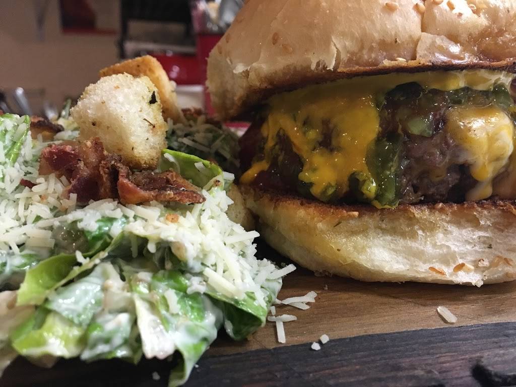 FanJoy Restaurant & Bar | restaurant | 100 Trafalgar Rd N, Hillsburgh, ON N0B 1Z0, Canada | 5193080900 OR +1 519-308-0900