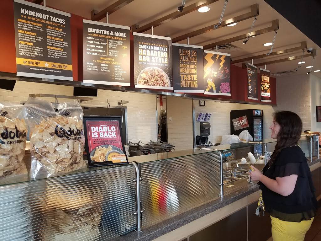 QDOBA Mexican Eats | restaurant | 1125 Winneconne Ave, Neenah, WI 54956, USA | 9204867406 OR +1 920-486-7406