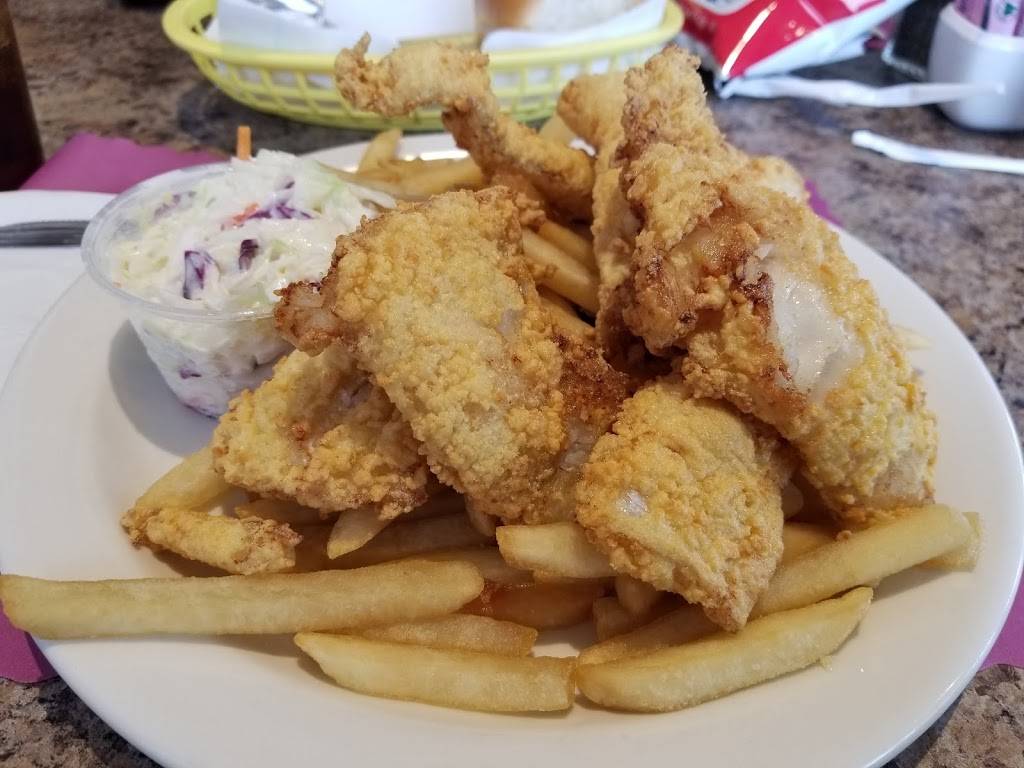 Charlies Place | restaurant | 83 Bass Ave, Gloucester, MA 01930, USA | 9782815002 OR +1 978-281-5002