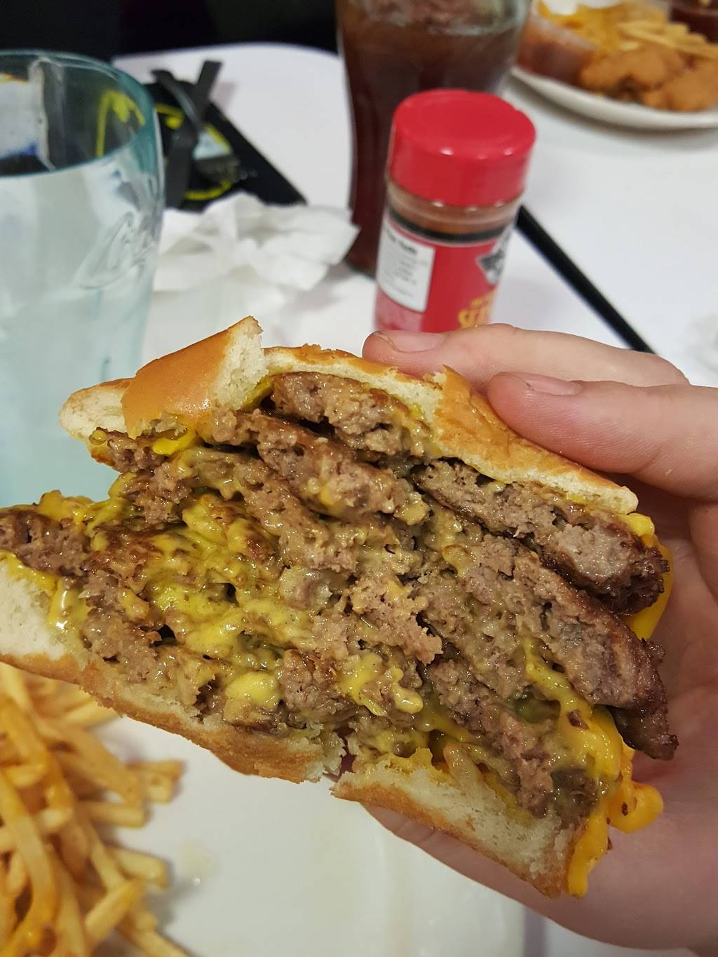 Steak n Shake | restaurant | 796 Maple Valley Dr, Farmington, MO 63640, USA | 5737600100 OR +1 573-760-0100