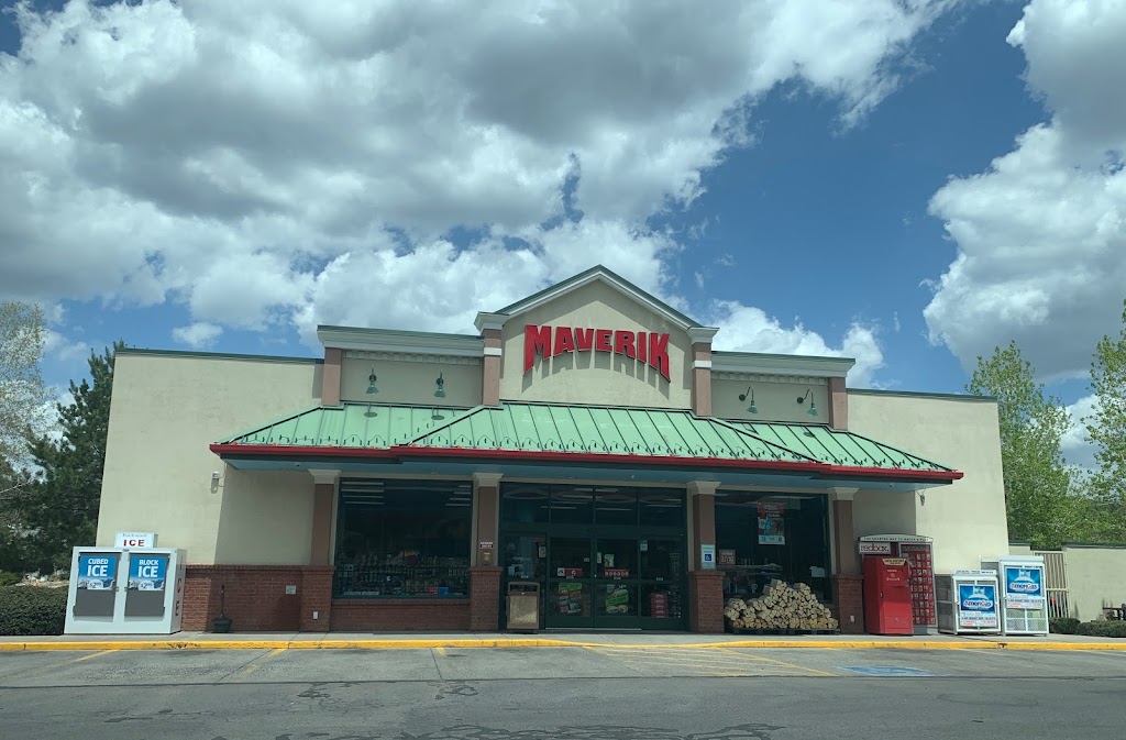 Maverik Adventures First Stop | restaurant | 1690 W Rte 66, Flagstaff, AZ 86001, USA | 9287730424 OR +1 928-773-0424