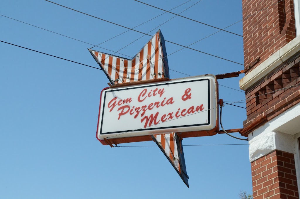 Gem City Pizzeria & Mexican | restaurant | 1801 State St, Quincy, IL 62301, USA | 2172280550 OR +1 217-228-0550
