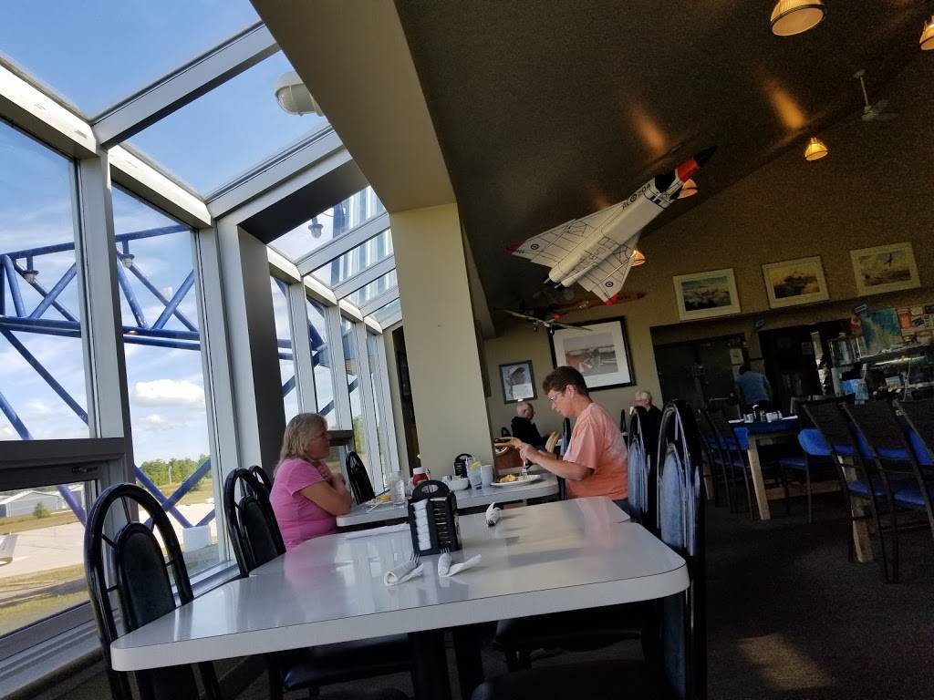 The Crosswind Cafe @ Billy Bishop Airport | restaurant | 203807 ON-26, Owen Sound, ON N4K 5W4, Canada | 5199013862 OR +1 519-901-3862